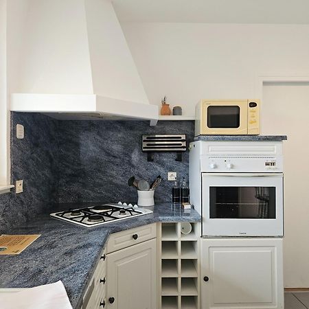 Appartement Des Grands Champs Avec Terrasse แซ็ง-เตญ็อง ภายนอก รูปภาพ